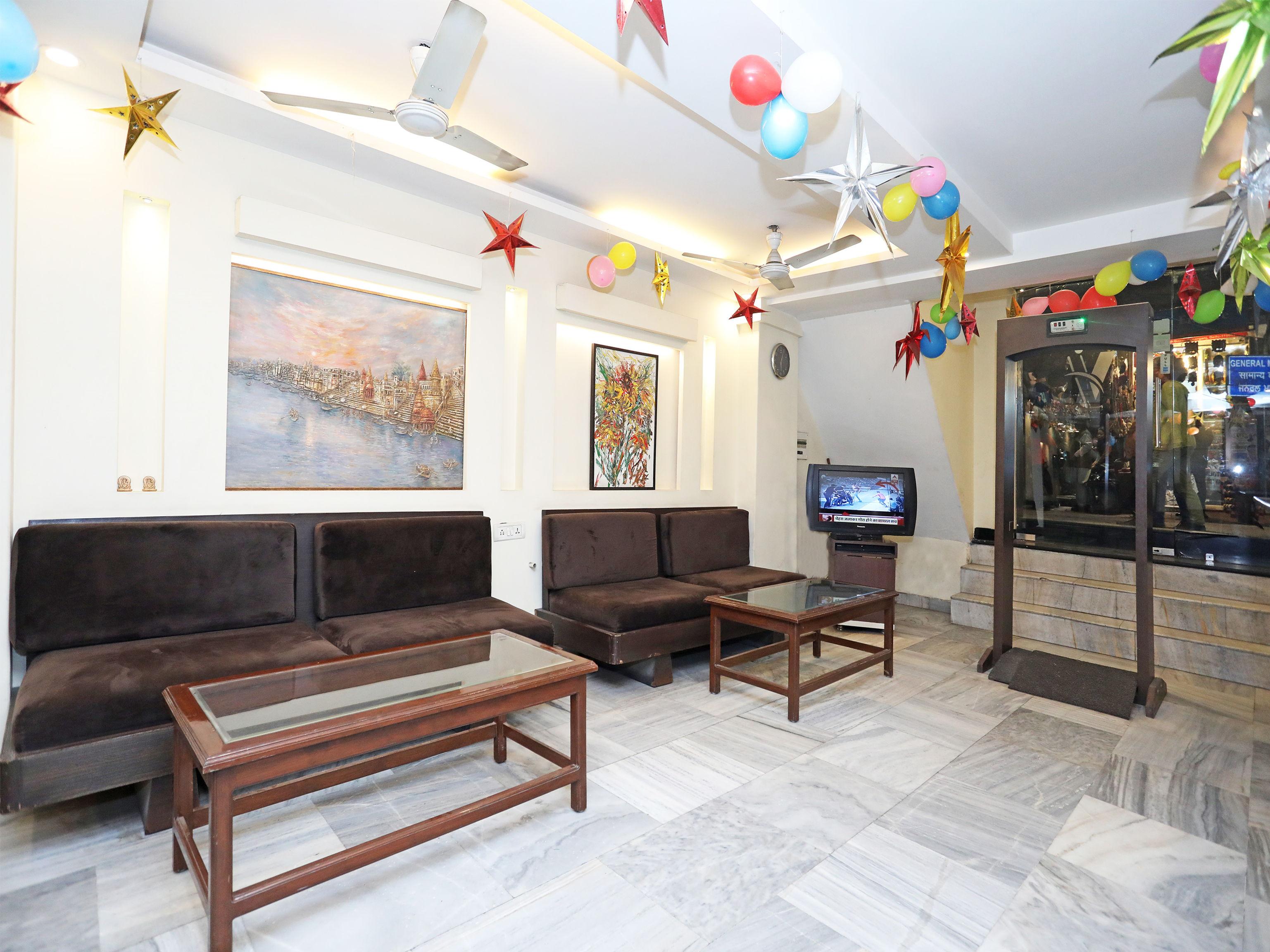 Capital O 10750 Hotel Vivek นิวเดลี ภายนอก รูปภาพ